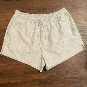 Outdoor voices 3” short